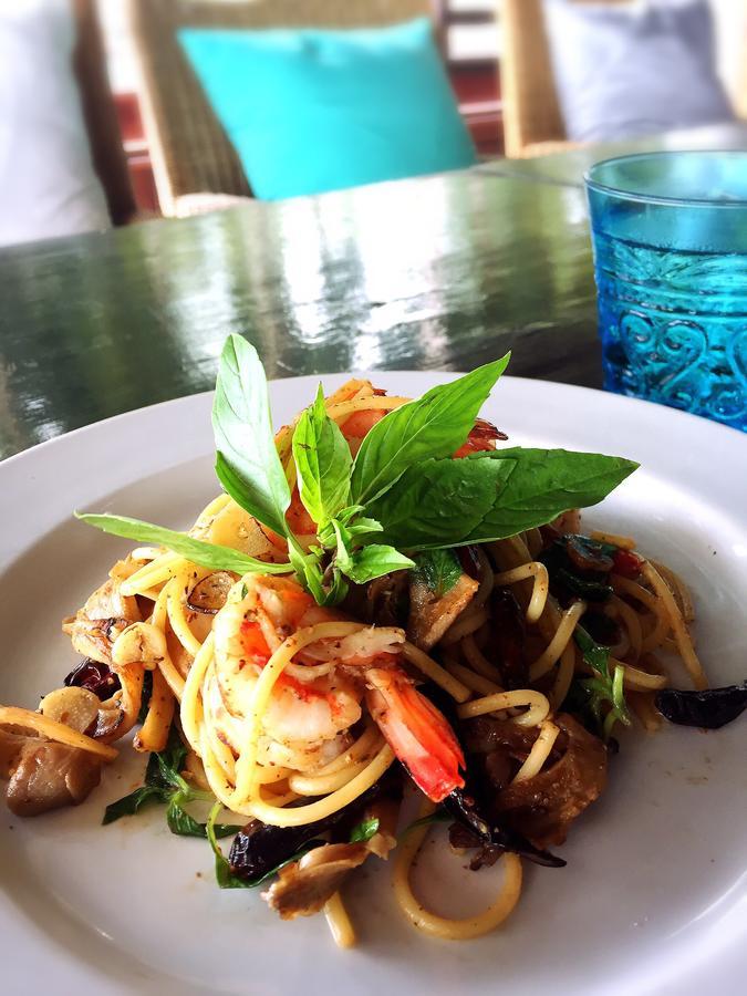 Baan Chumphon 호텔 Pathio 외부 사진